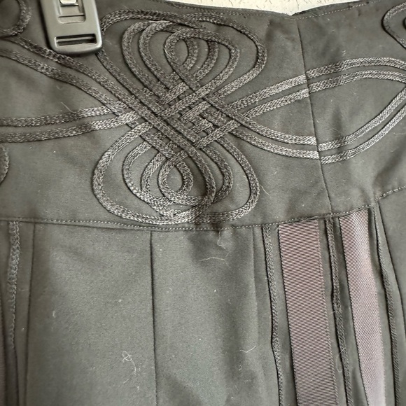 NWT The Limited Black Ribbon Embroidered Knee Length Circle Skirt Women’s 4 - Picture 2 of 6